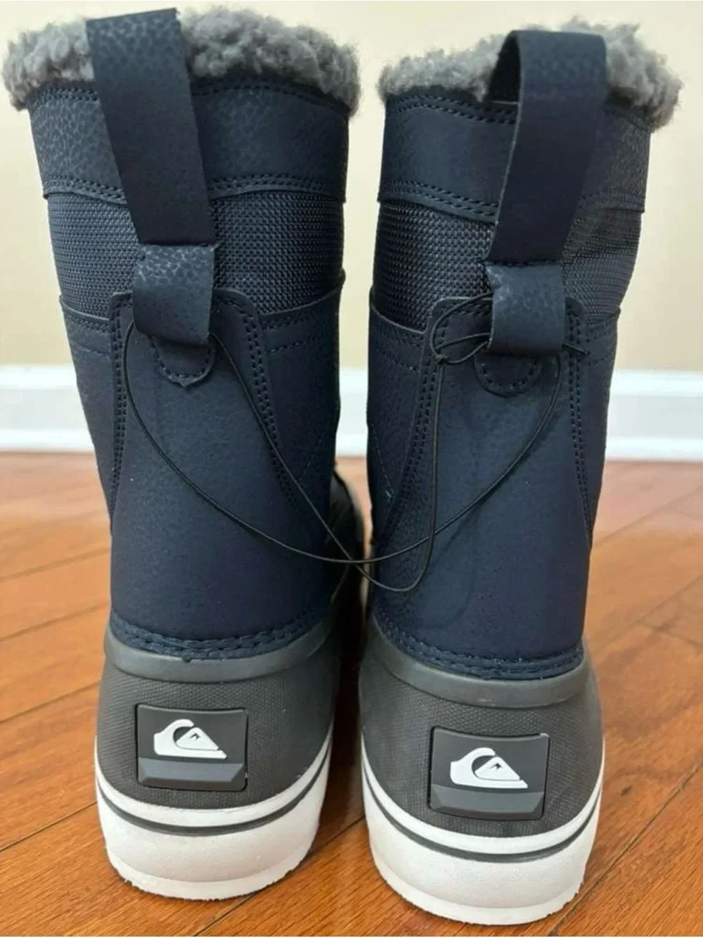 Quiksilver Mens Boots Sub Zero Hi Water Resistant Snow 3M Thinsulate RARE NEW!